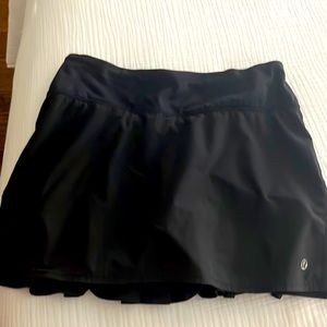 Black Lululemon skirt